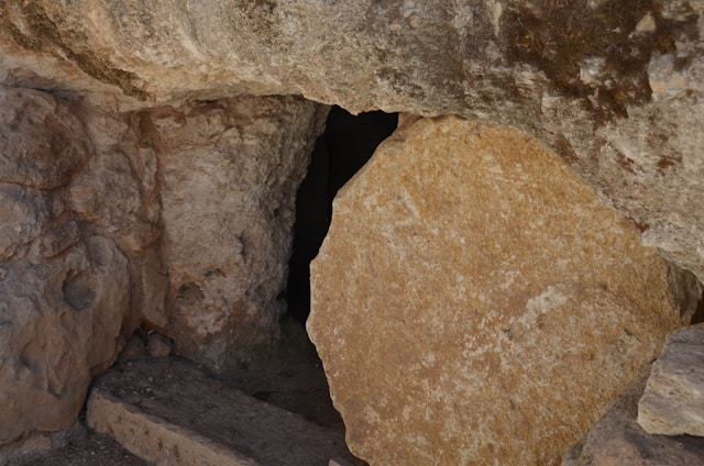 empty tomb